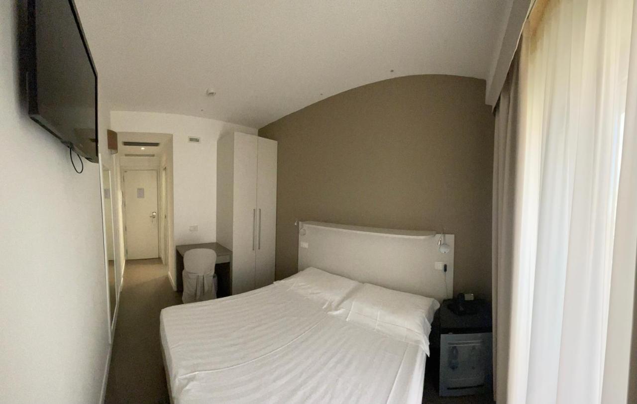 Double or Twin Room,1480158458:JPEG